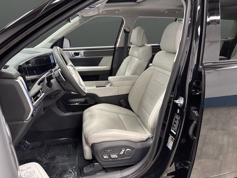 Used 2024 Hyundai Santa Fe Calligraphy AWD/4WD image 4