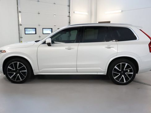 Used 2020 Volvo XC90 T6 Momentum w/ Protection Package Premier AWD/4WD image 4