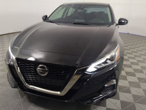 Used 2020 Nissan Altima 2.5 SR w/ Premium Package FWD image 15