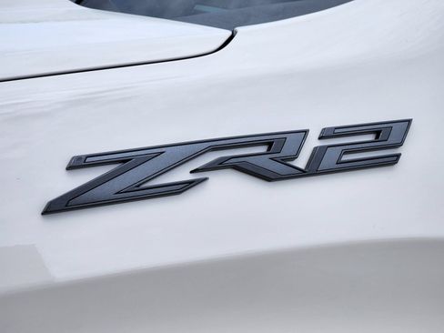 New 2026 Chevrolet Silverado 1500 ZR2 w/ LPO, Dark Essentials Package AWD/4WD image 12