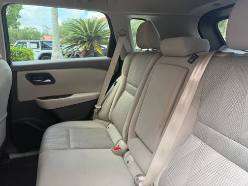 Used 2025 Nissan Rogue SV FWD image 35