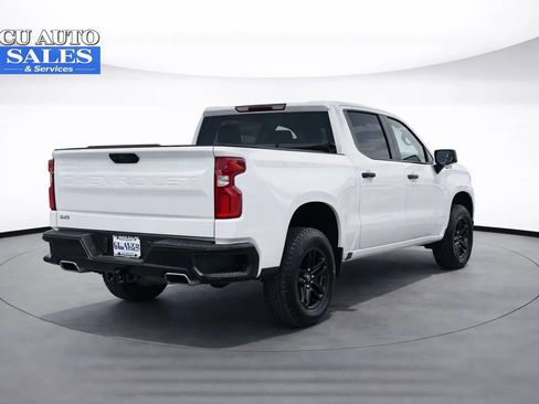 Used 2019 Chevrolet Silverado 1500 Custom Trail Boss w/ Custom Convenience Package AWD/4WD image 7