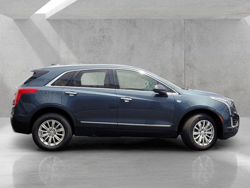 Used 2019 Cadillac XT5 FWD image 3