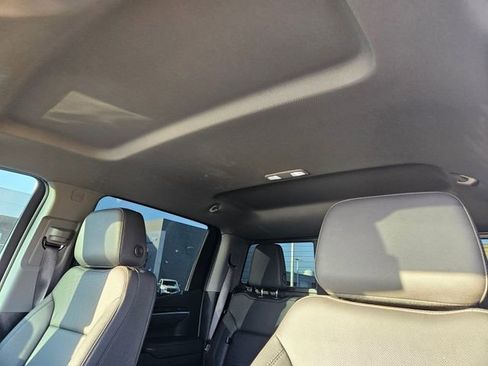 Used 2025 Chevrolet Silverado 1500 LTZ image 9