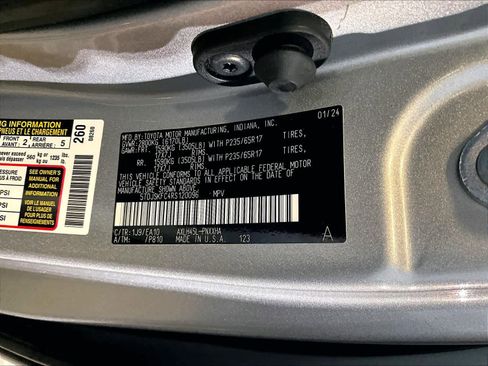 Used 2024 Toyota Sienna XLE image 37