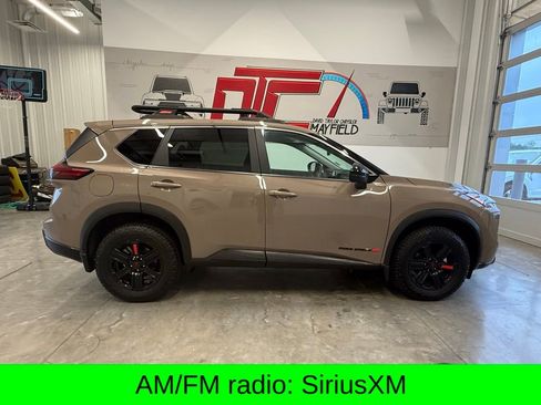 Used 2025 Nissan Rogue SV w/ Rock Creek Premium Package AWD/4WD image 3