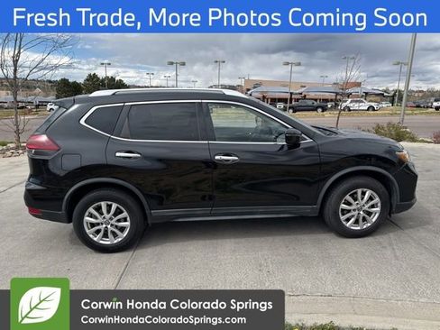Used 2020 Nissan Rogue SV image 8