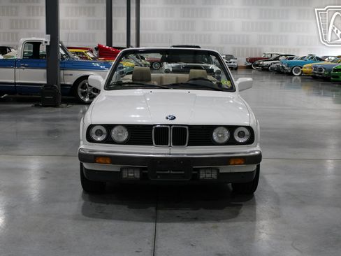 Used 1988 BMW 325i Convertible image 35