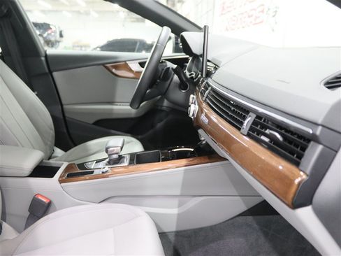 Used 2020 Audi A5 2.0T Premium Plus w/ Premium Plus AWD/4WD image 30