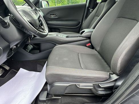 Used 2019 Honda HR-V Sport image 22