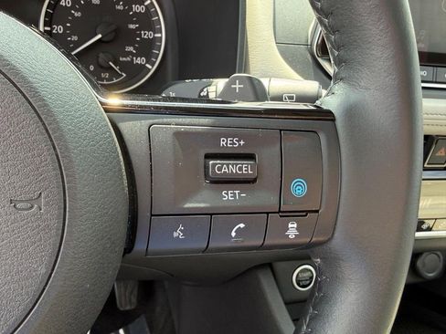 Used 2021 Nissan Rogue SV w/ Premium Package image 21