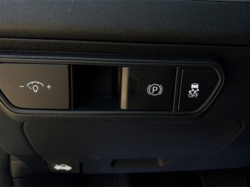 Certified 2025 Kia K4 image 34