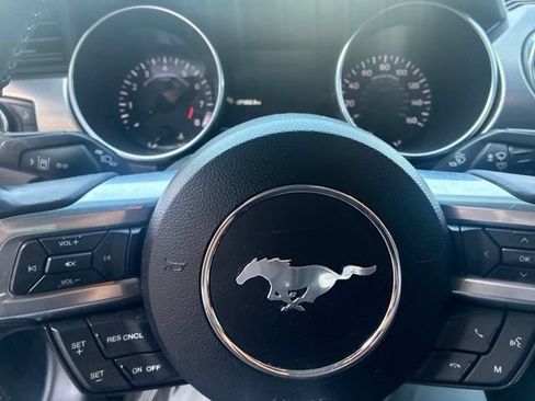 Used 2021 Ford Mustang GT RWD image 17