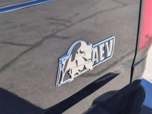 Used 2022 Chevrolet Colorado ZR2 w/ Colorado ZR2 Bison Edition image 31