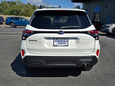 New 2025 Subaru Forester Premium image 7