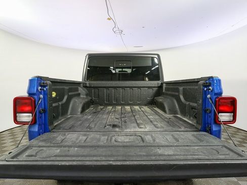 Used 2021 Jeep Gladiator Rubicon image 11