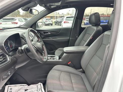Used 2023 Chevrolet Equinox RS FWD image 19