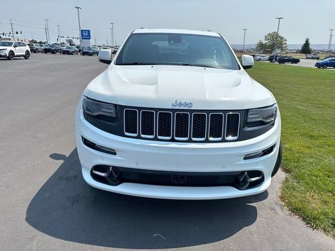 Used 2014 Jeep Grand Cherokee SRT8 w/ Luxury Group II AWD/4WD image 8