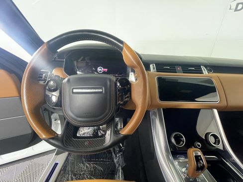 Used 2021 Land Rover Range Rover Sport SVR image 15
