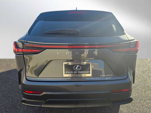 Used 2023 Lexus NX 250 AWD image 4