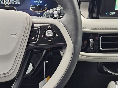 New 2026 Lincoln Aviator Reserve w/ Luxury Package image 27
