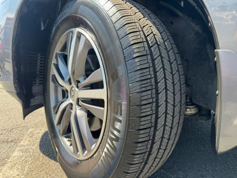 Used 2019 INFINITI QX60 Luxe w/ Essential Package FWD image 19
