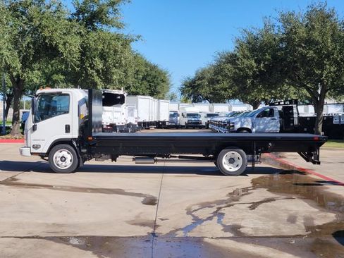New 2024 Chevrolet Low Cab Forward RWD image 11