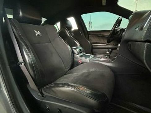 Used 2019 Dodge Charger Scat Pack image 9