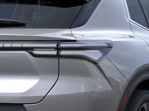 New 2026 Chevrolet Equinox EV LT w/ Convenience Package II FWD image 11
