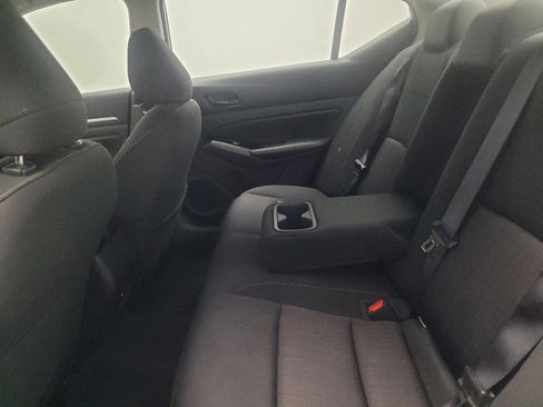 Used 2023 Nissan Altima 2.5 SV FWD image 18