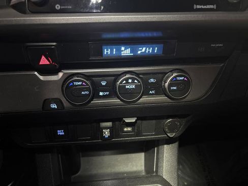 Used 2022 Toyota Tacoma SR5 image 17