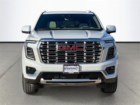 New 2026 GMC Yukon Denali w/ Denali Reserve Package image 2