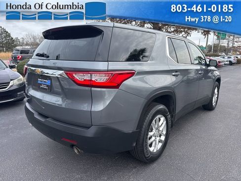 Used 2020 Chevrolet Traverse LS image 3