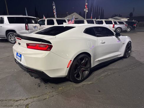 Used 2018 Chevrolet Camaro SS image 6