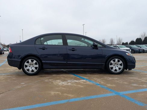 Used 2011 Honda Civic LX image 4