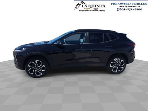 Used 2025 Chevrolet Trax RS w/ Sunroof Package image 5