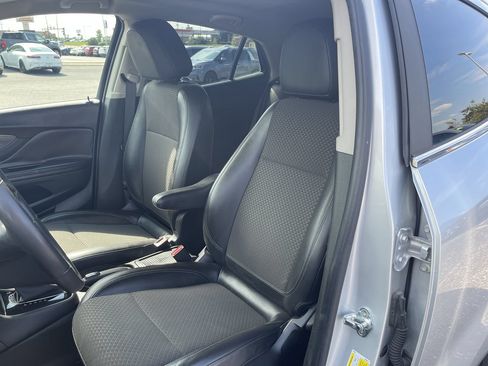Used 2020 Buick Encore Preferred w/ Safety Package FWD image 19