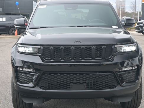 New 2025 Jeep Grand Cherokee Limited AWD/4WD image 2