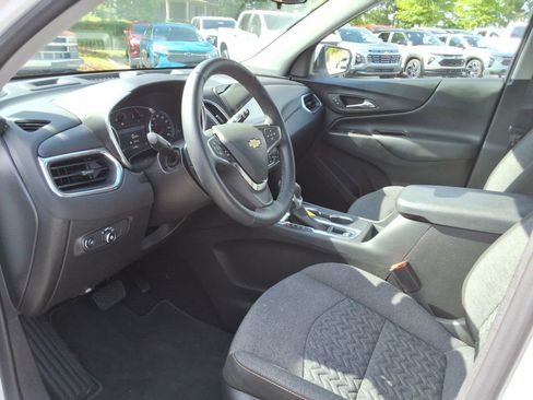 Used 2024 Chevrolet Equinox LT FWD image 22