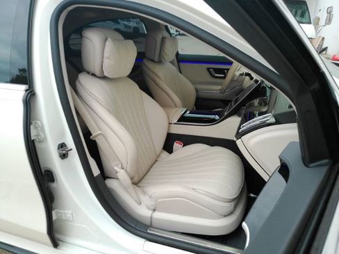 Used 2022 Mercedes-Benz S 500 4MATIC image 22