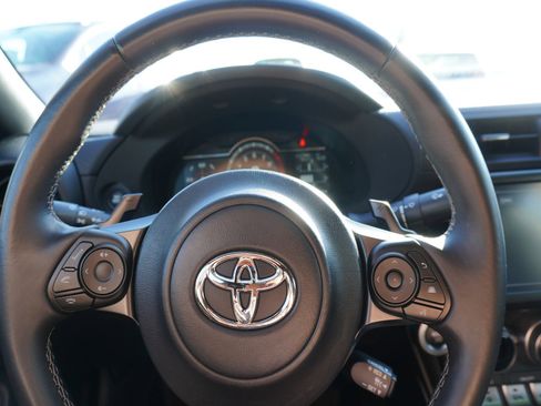 Used 2023 Toyota GR86 RWD image 16