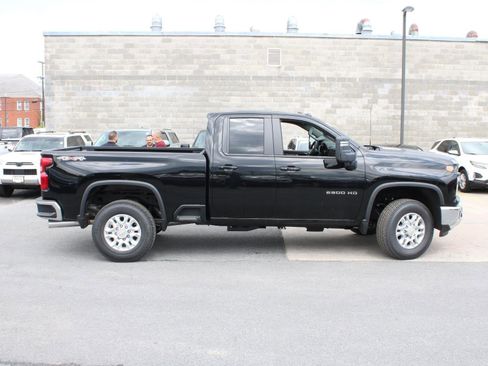 New 2025 Chevrolet Silverado 2500 LT w/ Convenience Package image 37