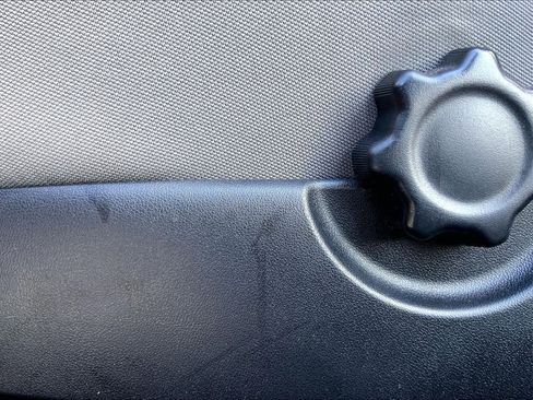 Used 2021 Toyota Tacoma SR w/ SR Convenience Package RWD image 33