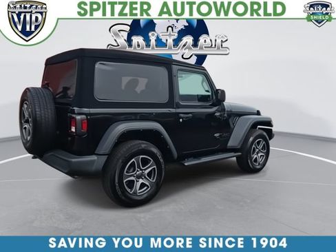 Used 2022 Jeep Wrangler Sport AWD/4WD image 9