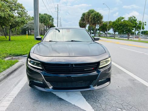 Used 2018 Dodge Charger R/T RWD image 8