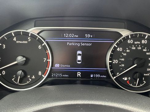 Used 2025 Nissan Altima 2.5 SV FWD image 39