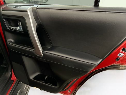 Used 2024 Toyota 4Runner SR5 Premium image 31