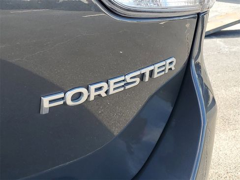 Used 2021 Subaru Forester image 6
