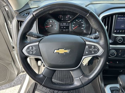 Used 2022 Chevrolet Colorado LT w/ LT Convenience Package image 26