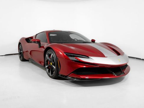 Used 2023 Ferrari SF90 Stradale image 6